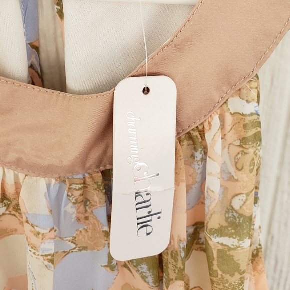 Dress - Picture 3 of 3